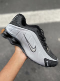 Nike Shox R4